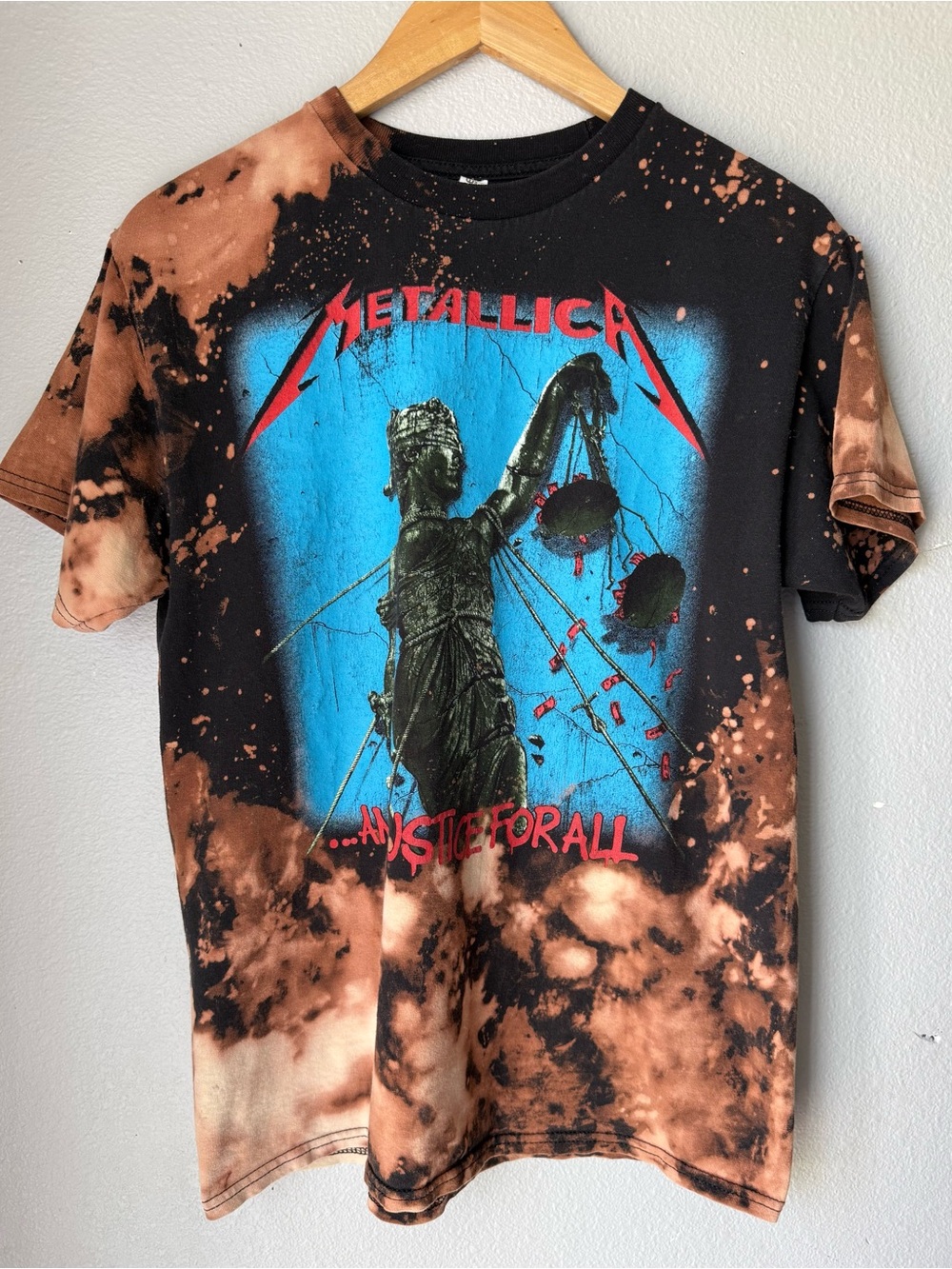 Metallica Men’s Black & Rust Tie-Dye Justice For All Graphic Tee Size Medium